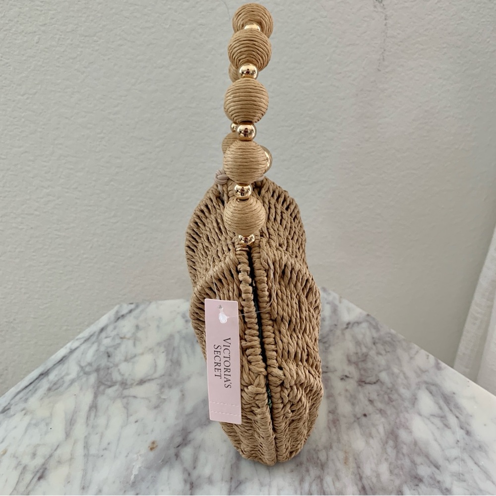 🐚 Victoria’s Secret Seashell Shaped Woven Raffia Straw Clamshell Basket Bag - Picture 9 of 11